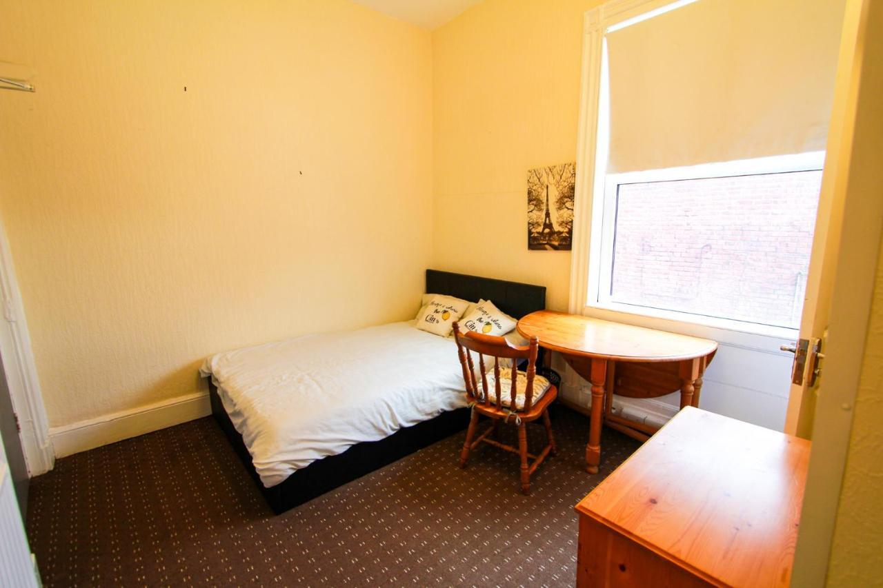 Central Bolton Accommodation Esterno foto